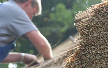 professional Hadleigh Heath thatchers